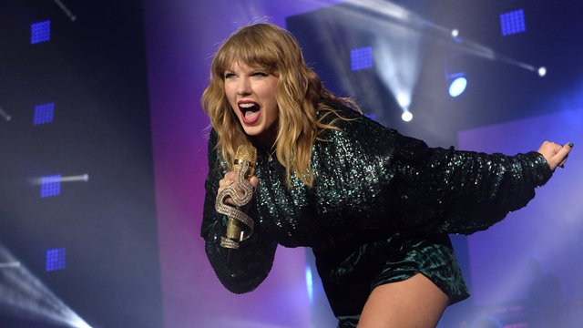 Taylor Swift Live Jingle Bell Ball 2017