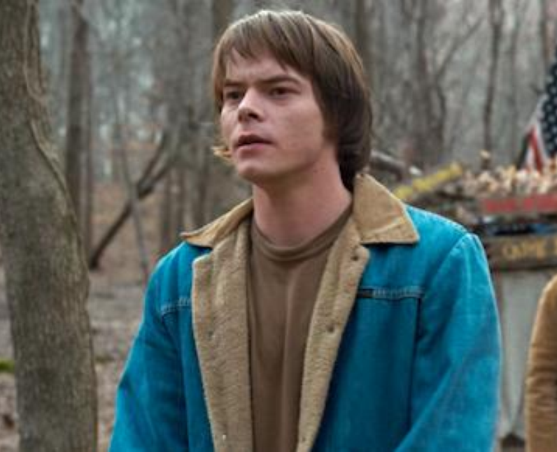 Charlie Heaton as Jonathan Byers in Stranger Thing